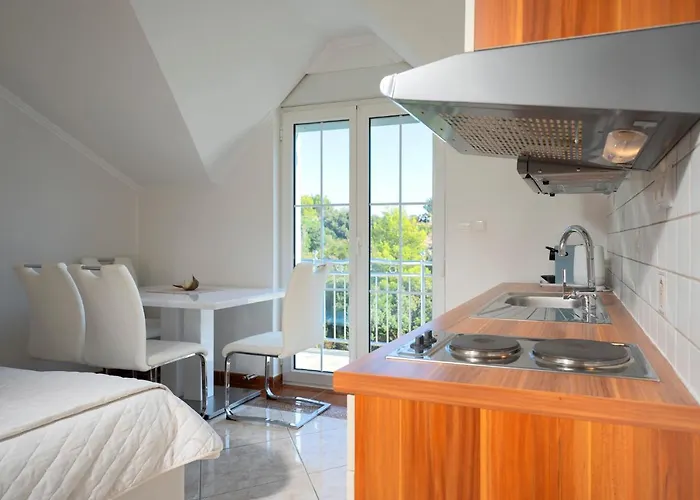 Matkovic 3* Hvar Town