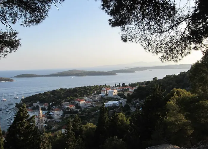 Πανσιόν Matkovic Χβαρ