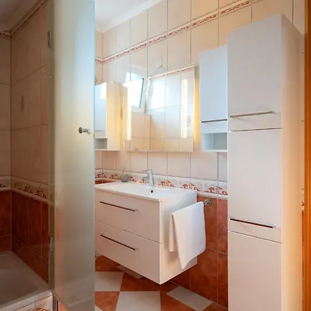 Matkovic ゲストハウス フヴァル