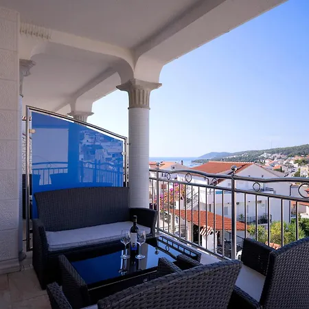 Matkovic 3* Hvar Town