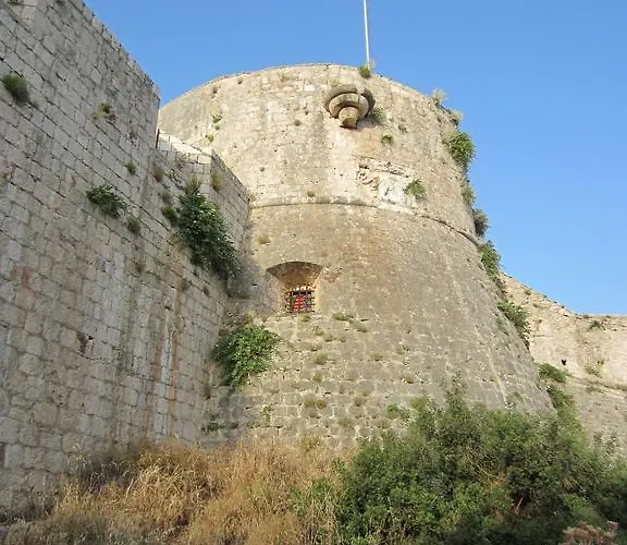 Matkovic 3* Hvar Town